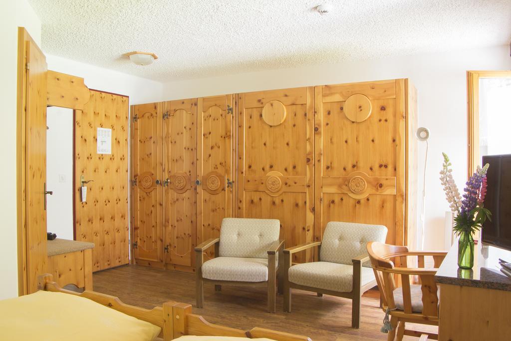 Hotel Waldhaus Bettmeralp Habitación foto
