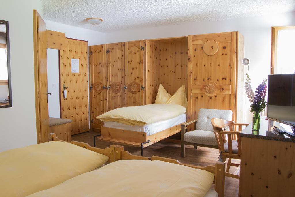 Hotel Waldhaus Bettmeralp Habitación foto